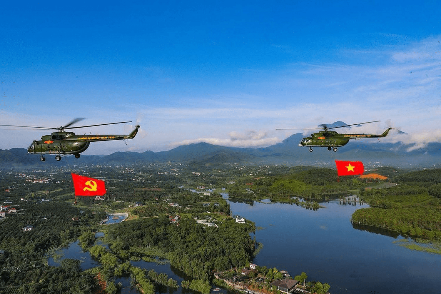 Begin your parade day with Hanoi’s tranquil ambiance