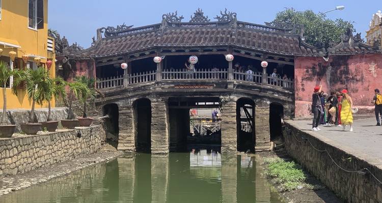 Capture the authentic charm of Vietnam’s lush scene