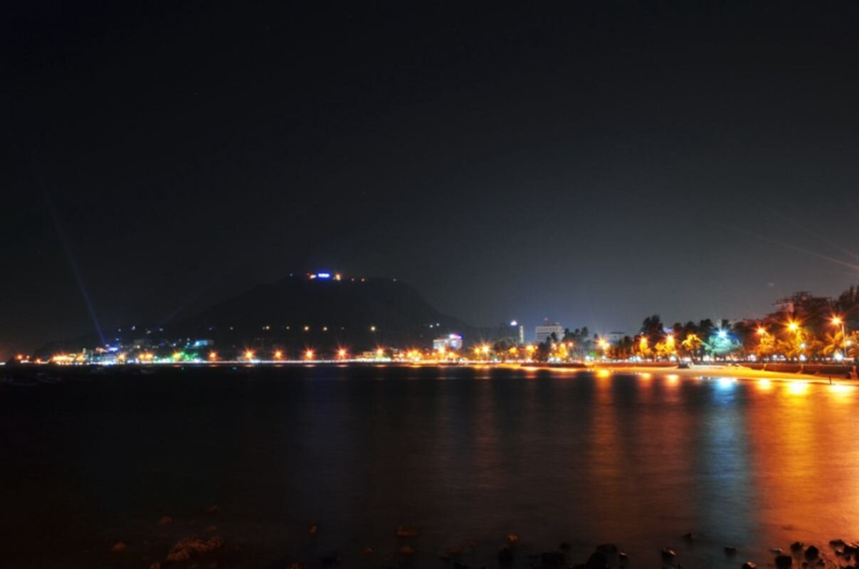Photograph the lively allure of Vung Tau’s nightlife