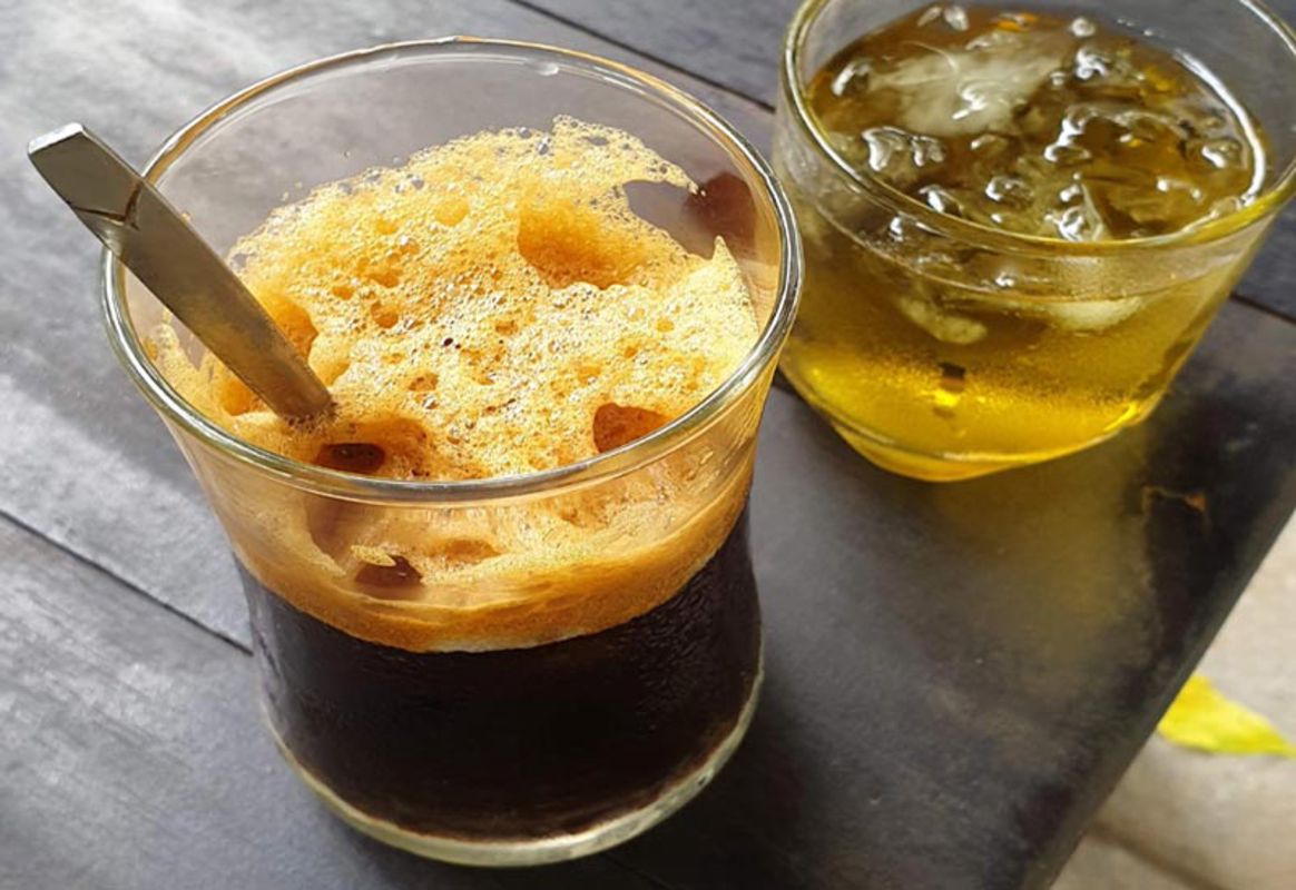 Capture the vibrant essence of Hanoi’s coffee gem