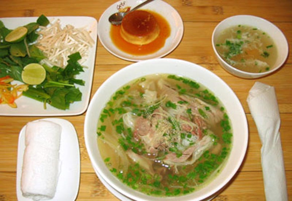 Photograph the finesse of Hanoi’s noodle soup scene”