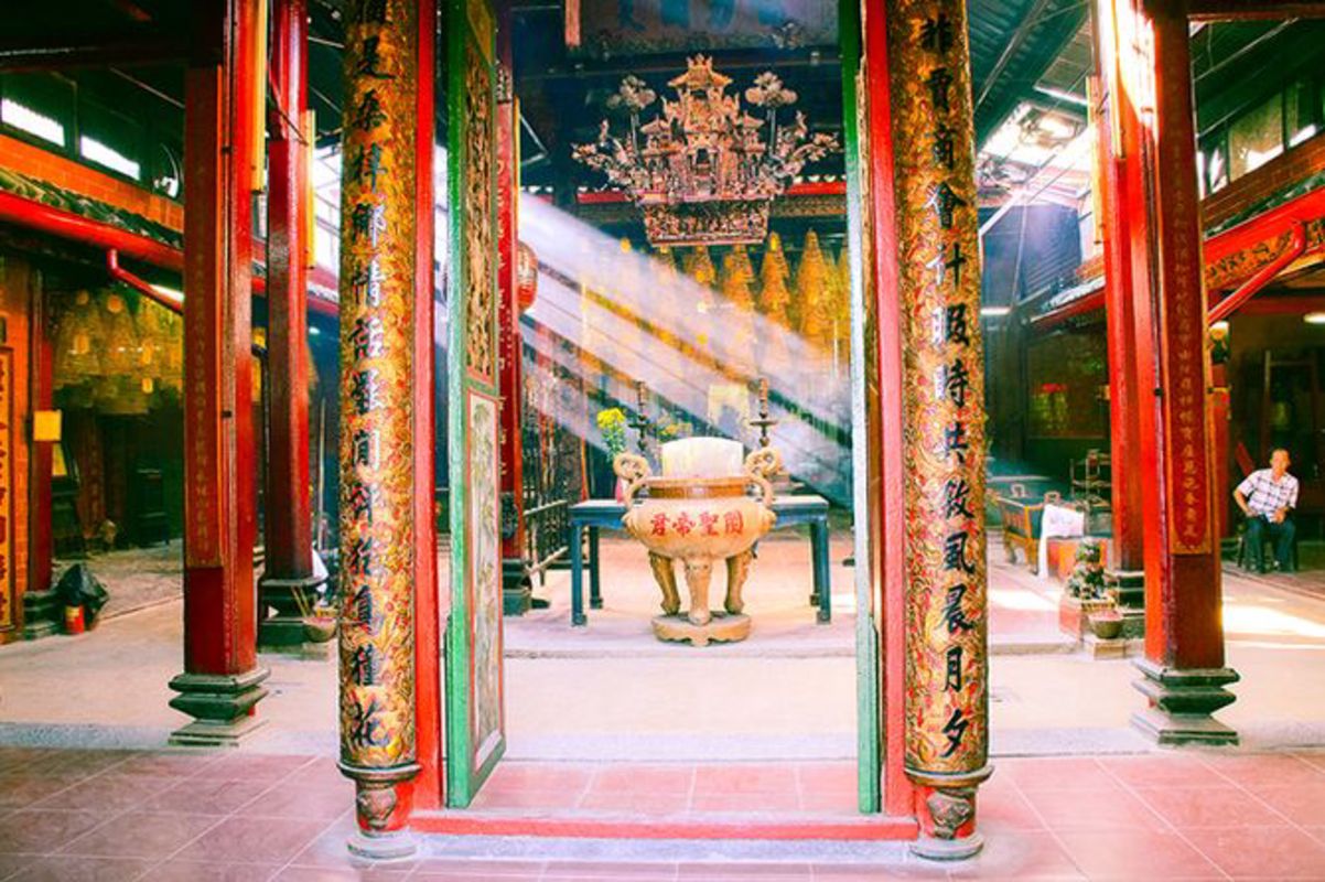 Learn Can Tho’s heritage with expert insights