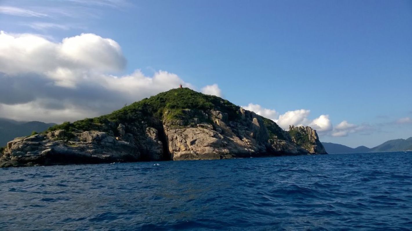 Photograph the scenic allure of Dak Lak’s island