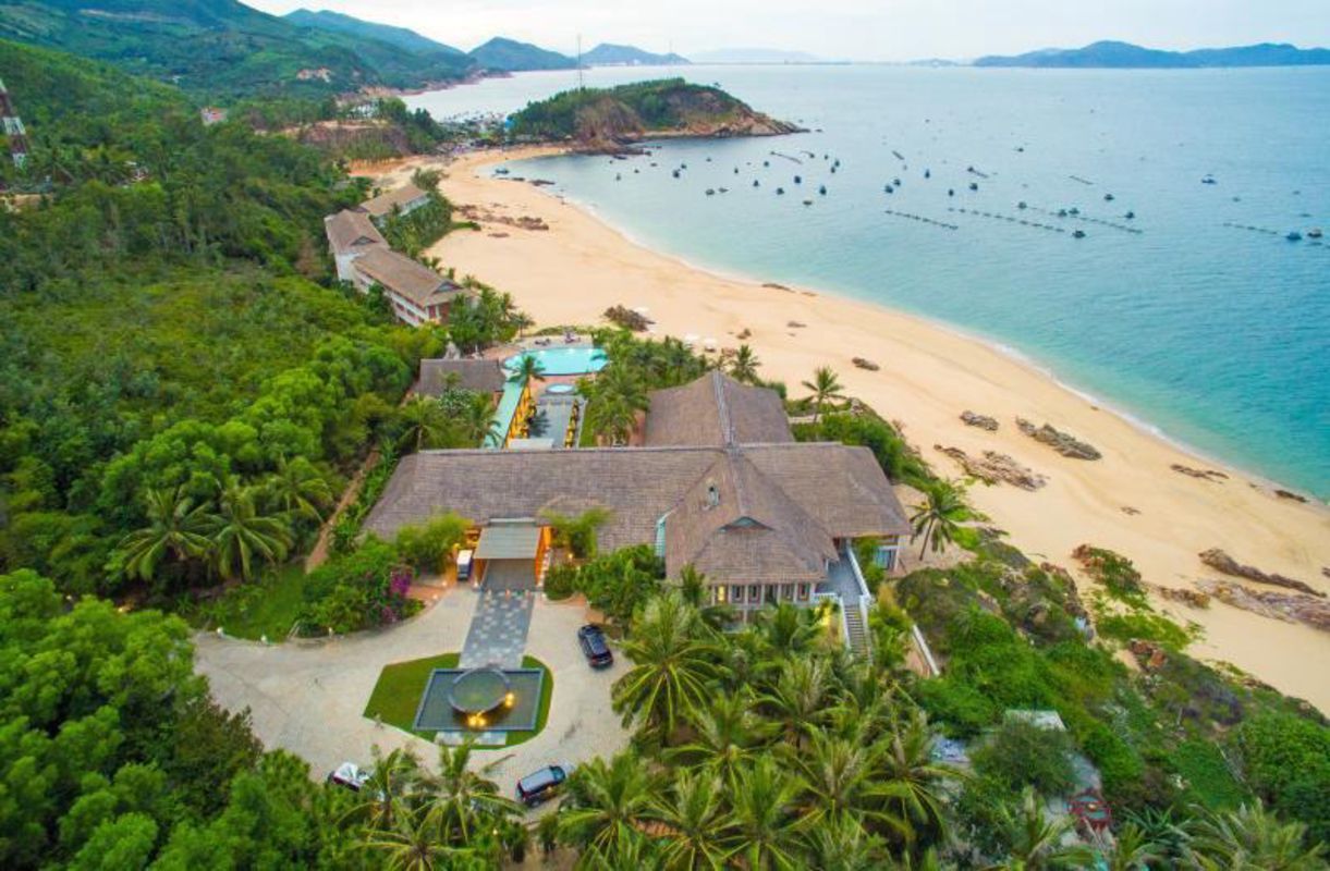 Capture the serene luxury of Quy Nhon’s coastal gem