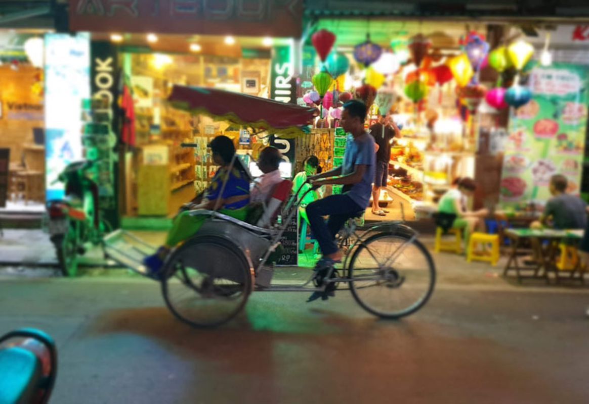 Photograph the lively allure of Hanoi’s guild streets