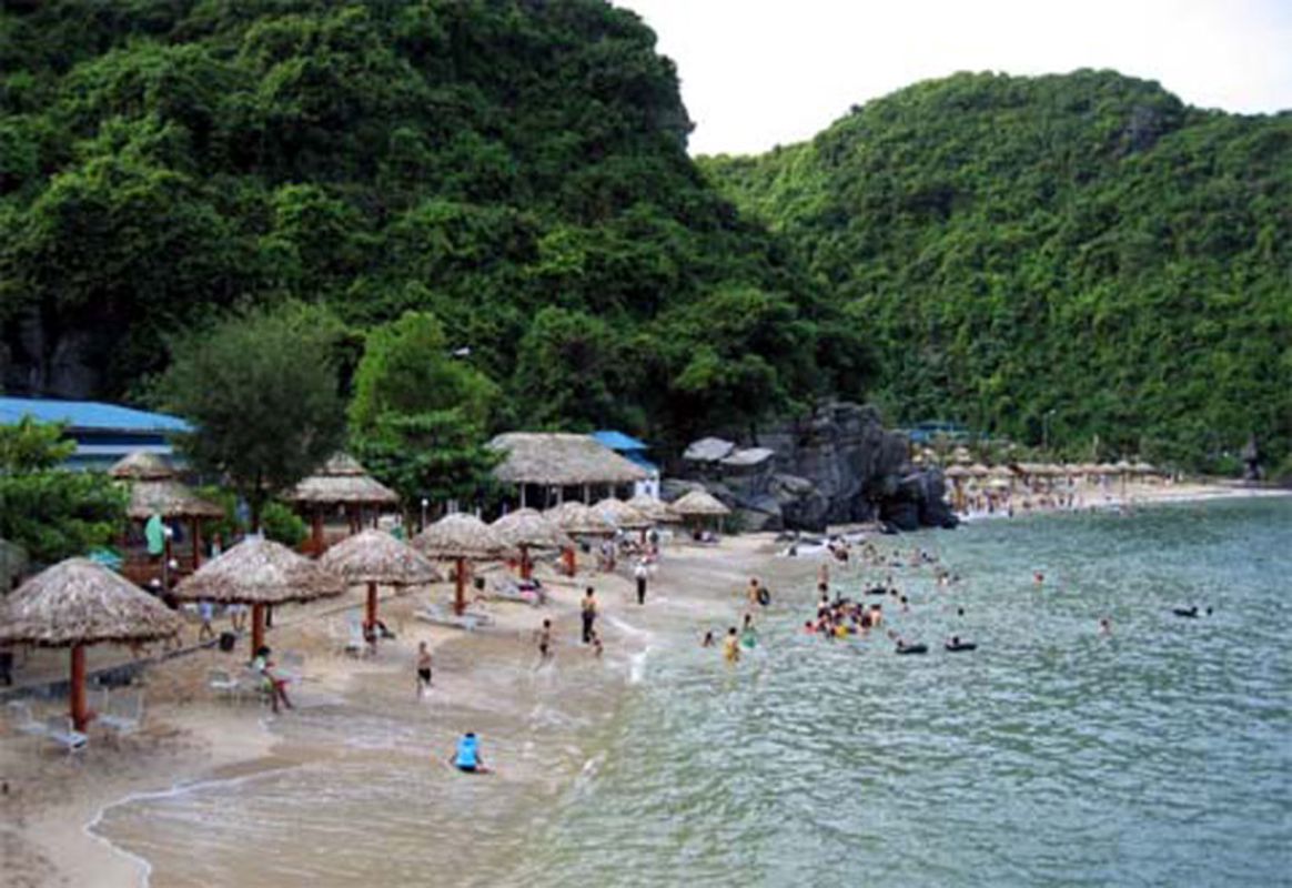 Start your Cat Ba Travel with tranquil vistas
