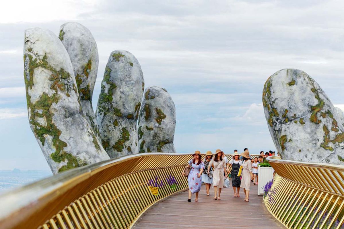 Photograph the vibrant allure of Da Nang’s cultural gem