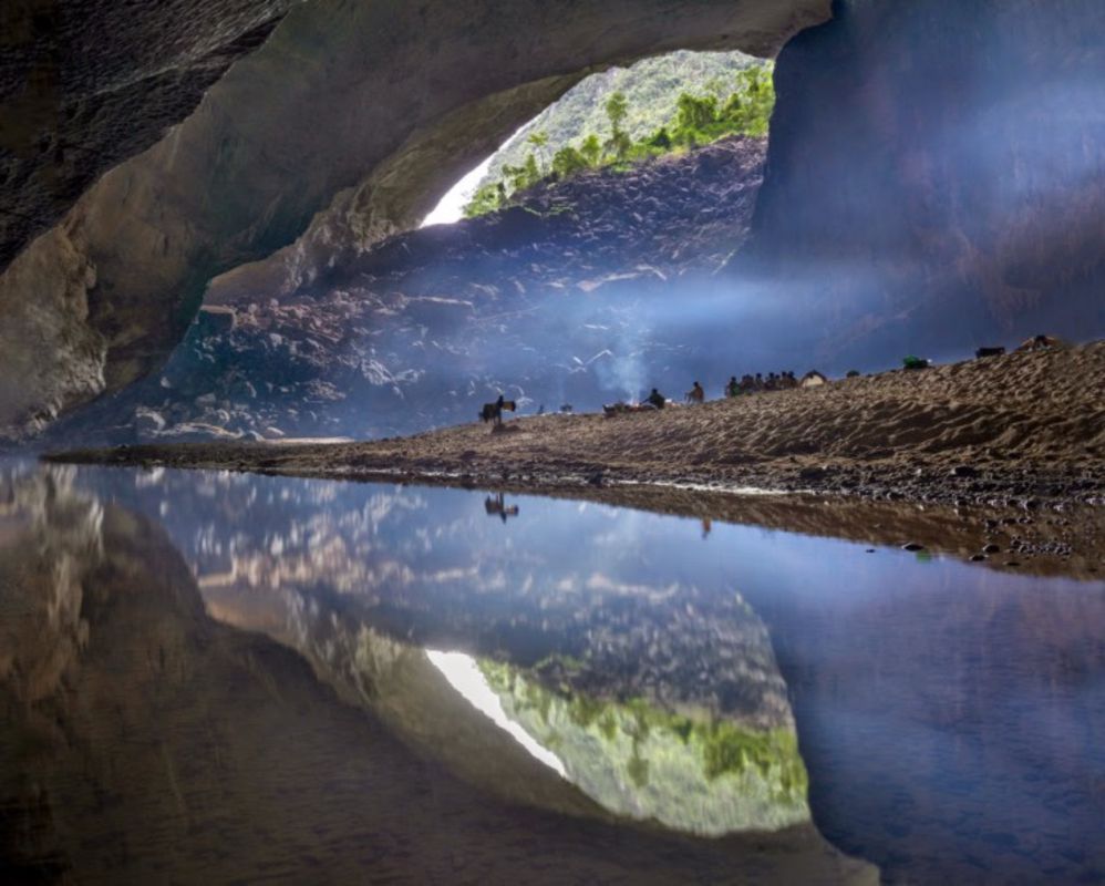 Photograph the mystical allure of Quang Binh’s caves