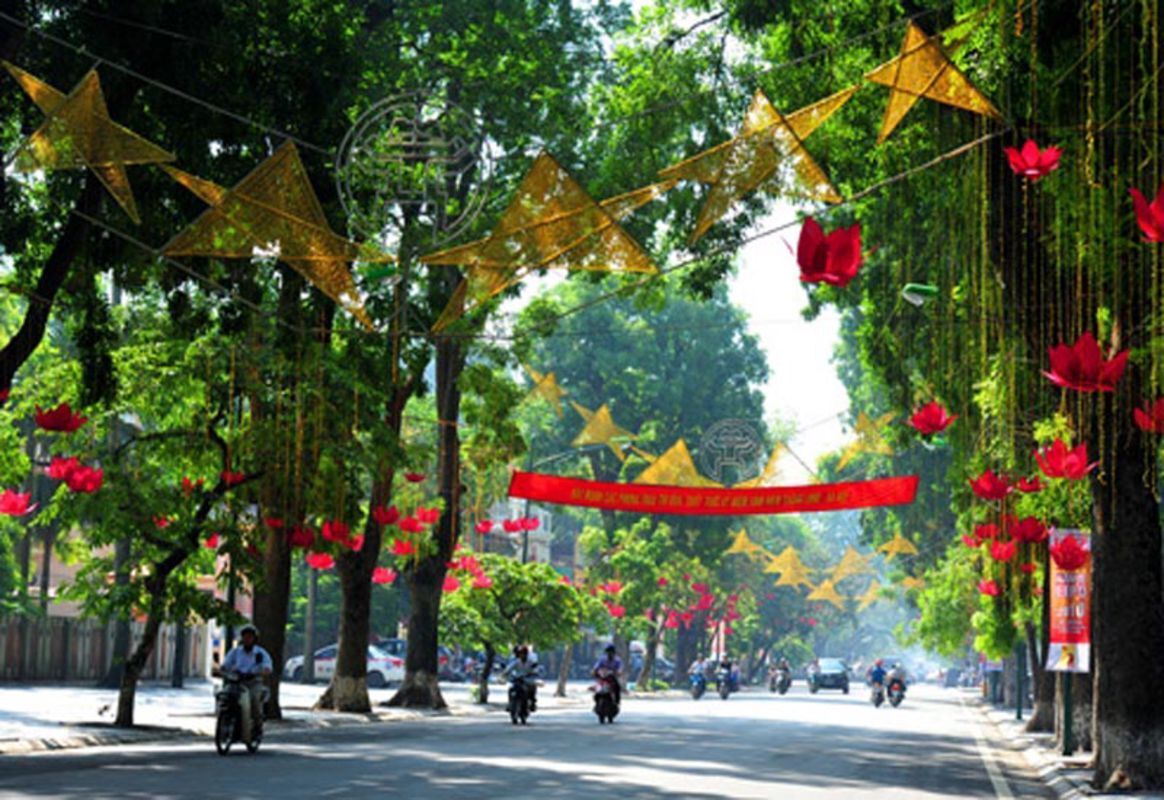 Capture the authentic charm of Hanoi’s culture