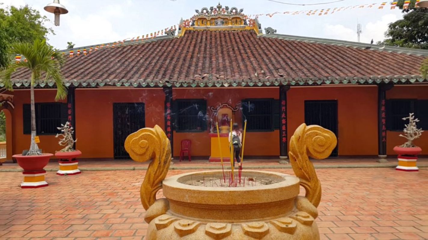 Giac Lam Pagoda - Learn Ho Chi Minh City’s cultural heritage with expert insights