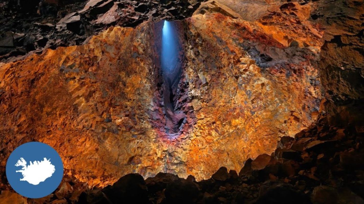 4. Thrihnukagigur Volcano (Iceland)