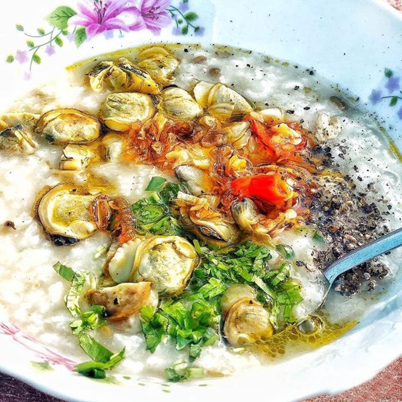 Clam Porridge "Cháo Ngao" - Experience Nghe An Tours with sustainable adventures