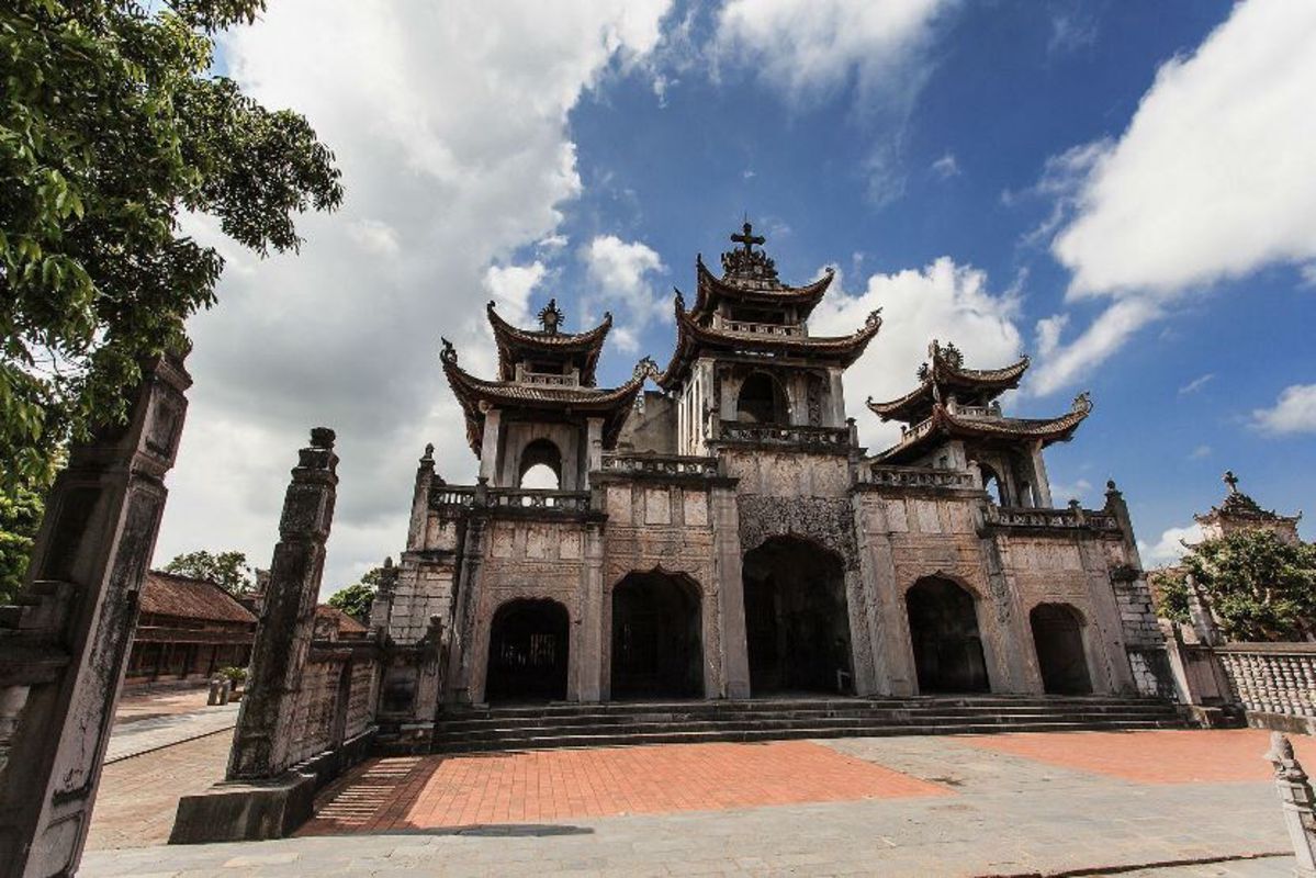 Photograph the historic allure of Ninh Binh’s heritage