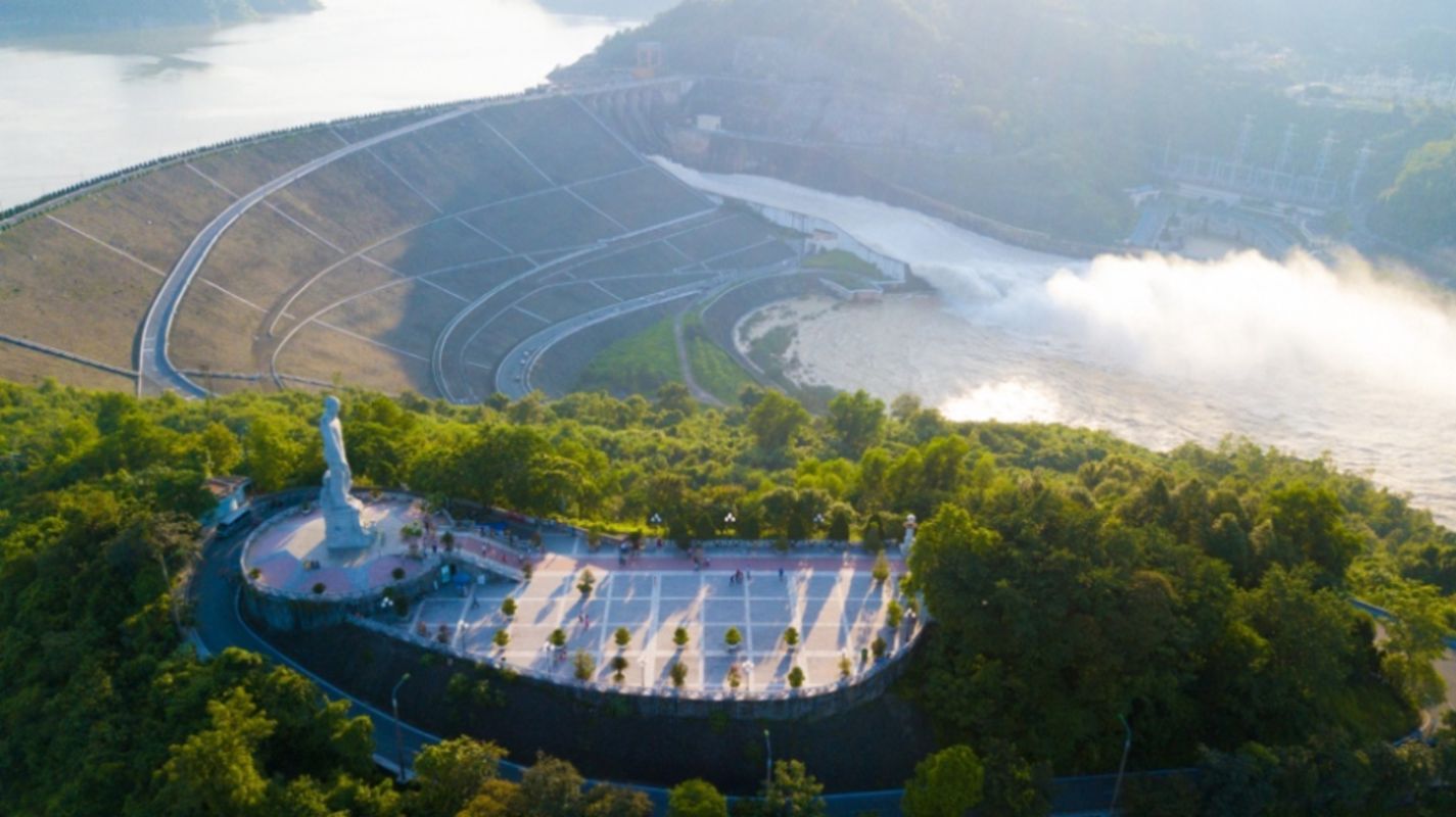 Dive into the scenic charm of Phu Tho Travel