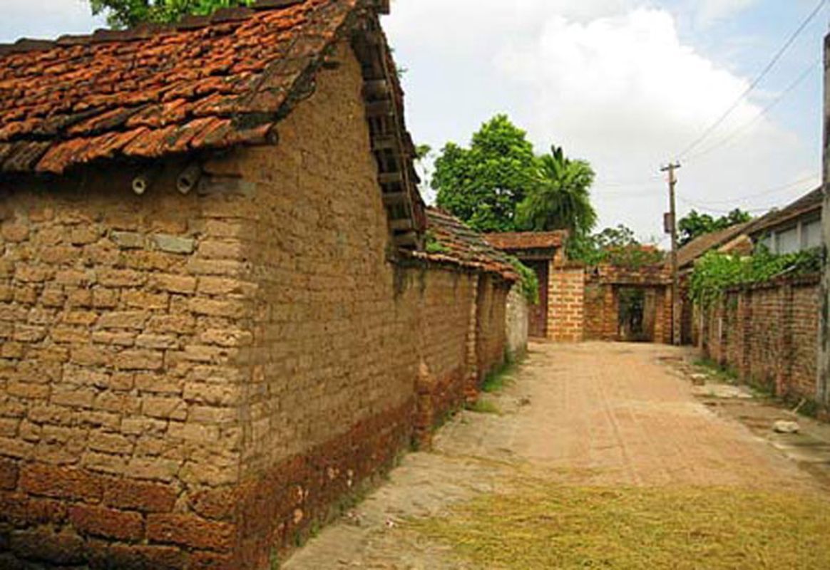 Visiting Hanoi Suburban Attractions