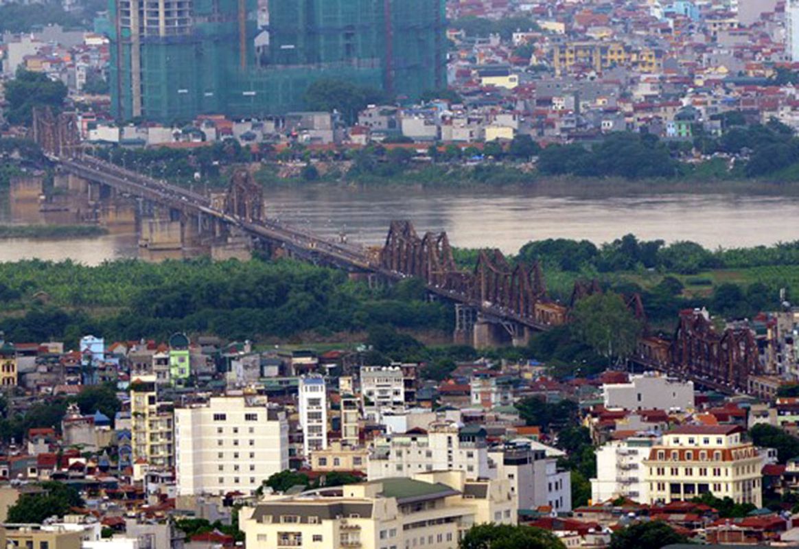 Long Bien Bridge