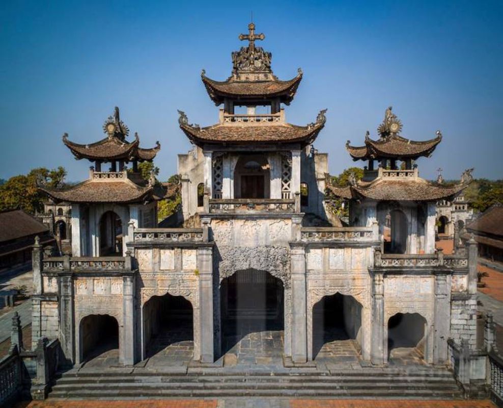 Start your Ninh Binh Travel with tranquil vistas
