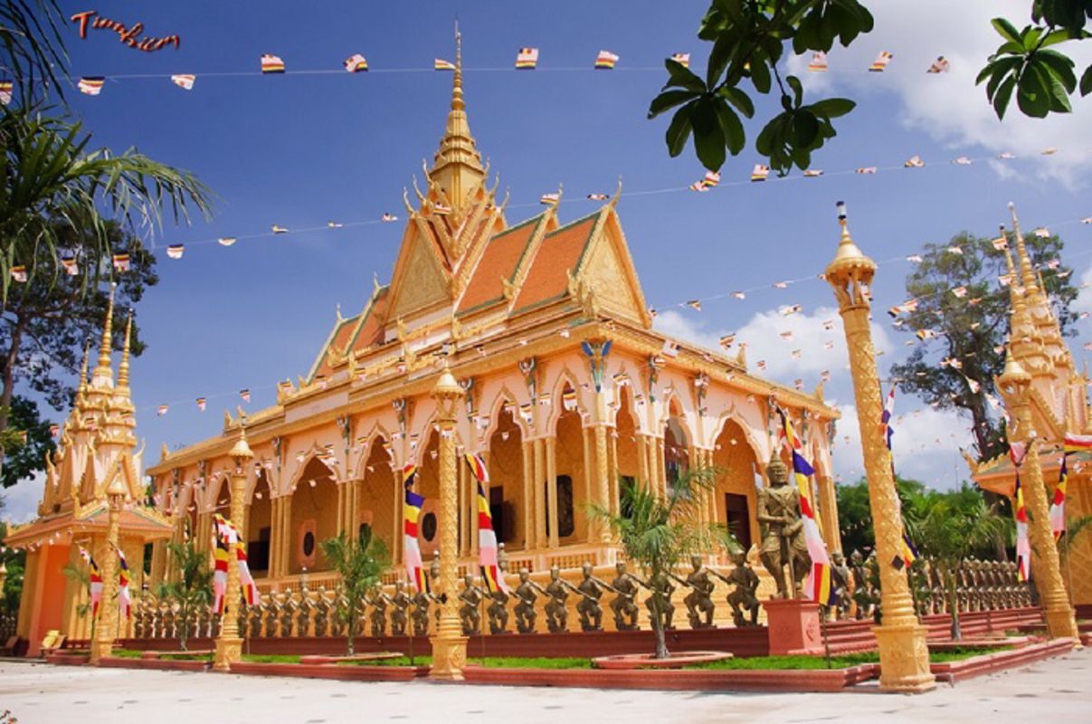 Learn Tra Vinh’s cultural legacy with expert insights