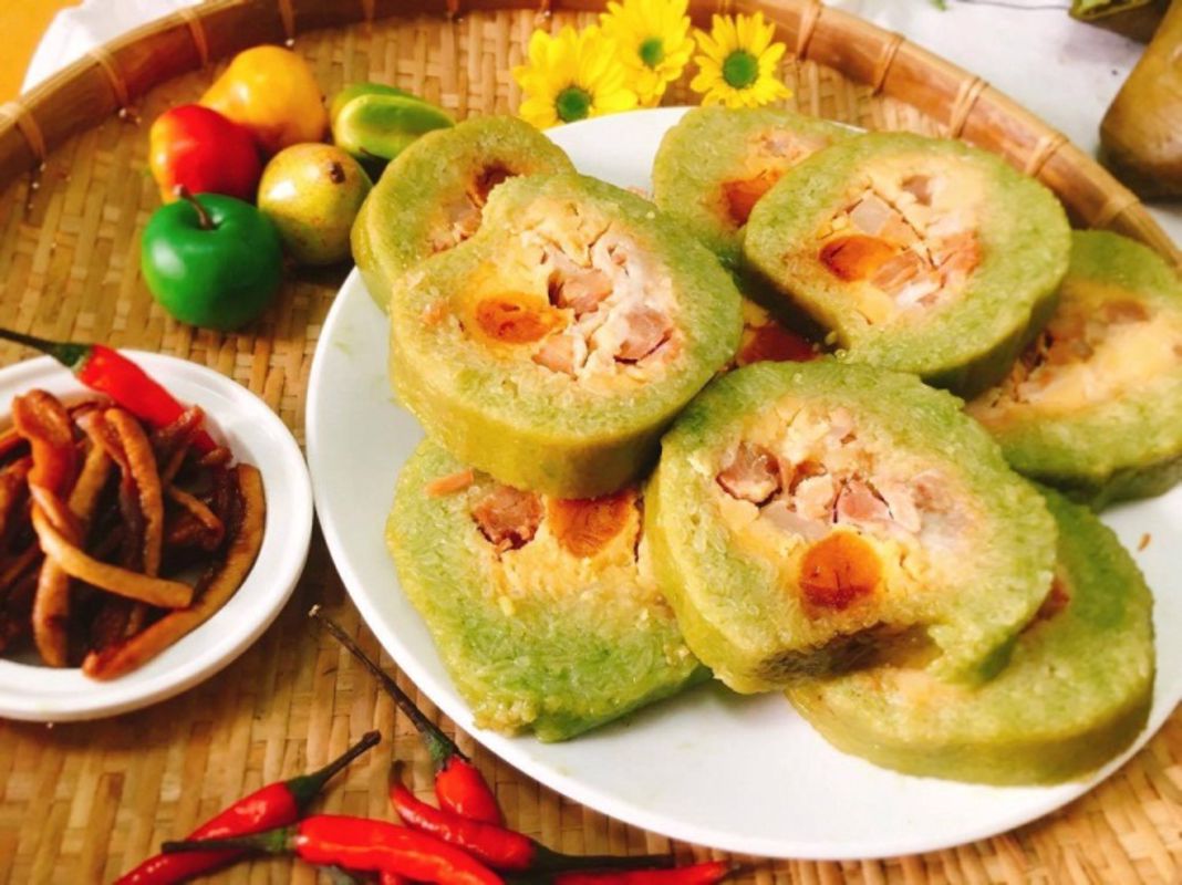 Long An sticky rice Cake - "Bánh tét Long An"