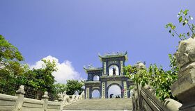 Start your Da Nang Travel with serene vistas