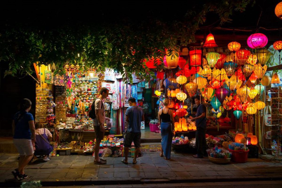 Learn Hoi An’s 400-year heritage with expert insights