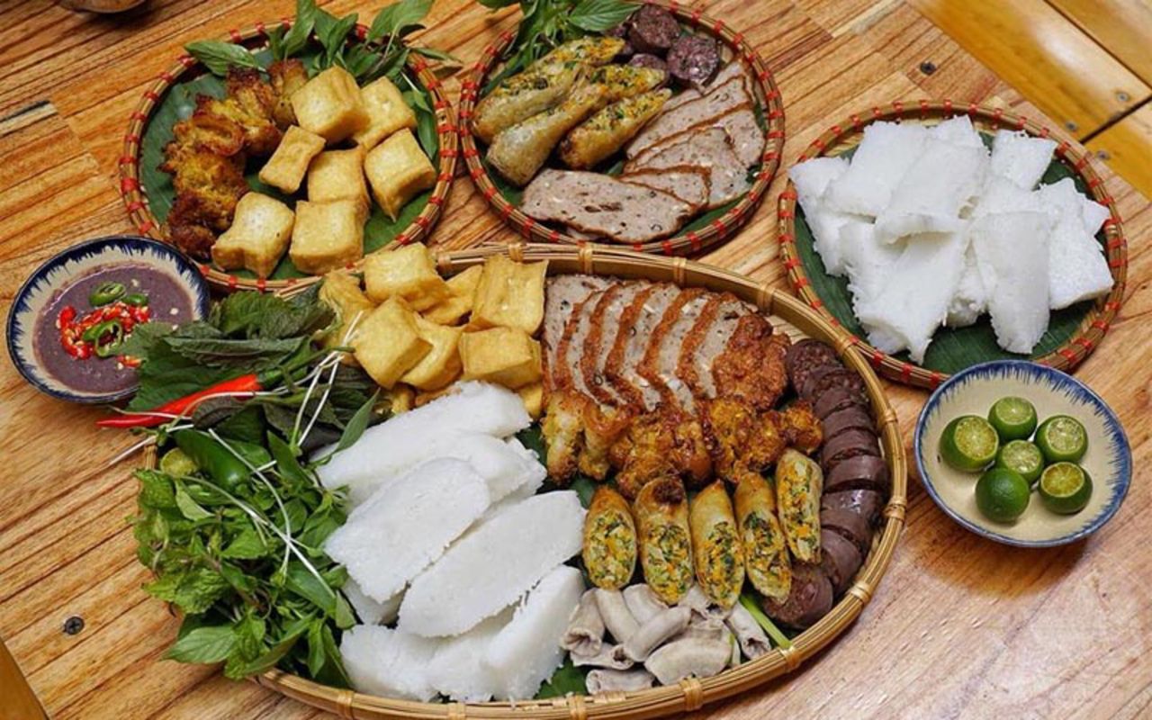 Experience Vinh Long Tours with sustainable dining