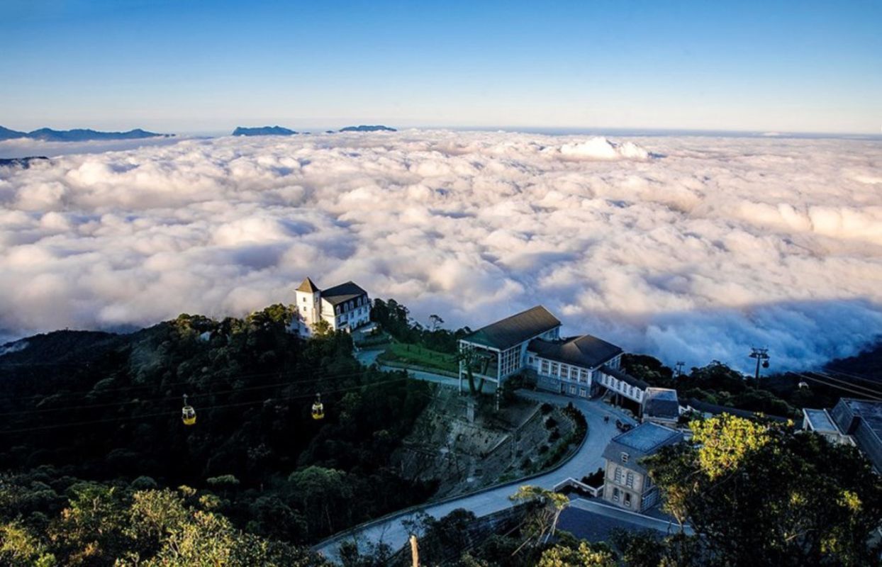 Start your Da Nang Travel with a magical view