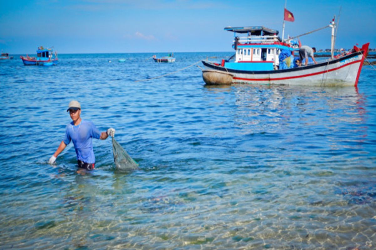 Experience Phan Thiet Tours with sustainable adventures