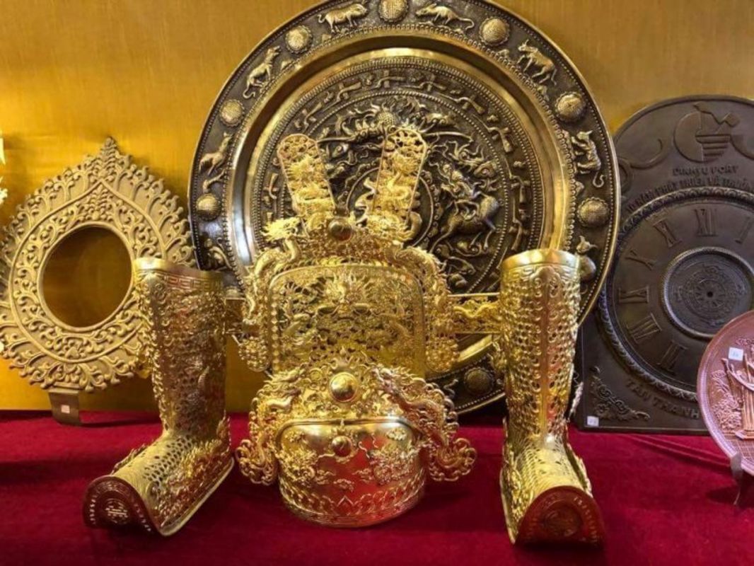 Unique product of Dong Xam Silver Carving Village