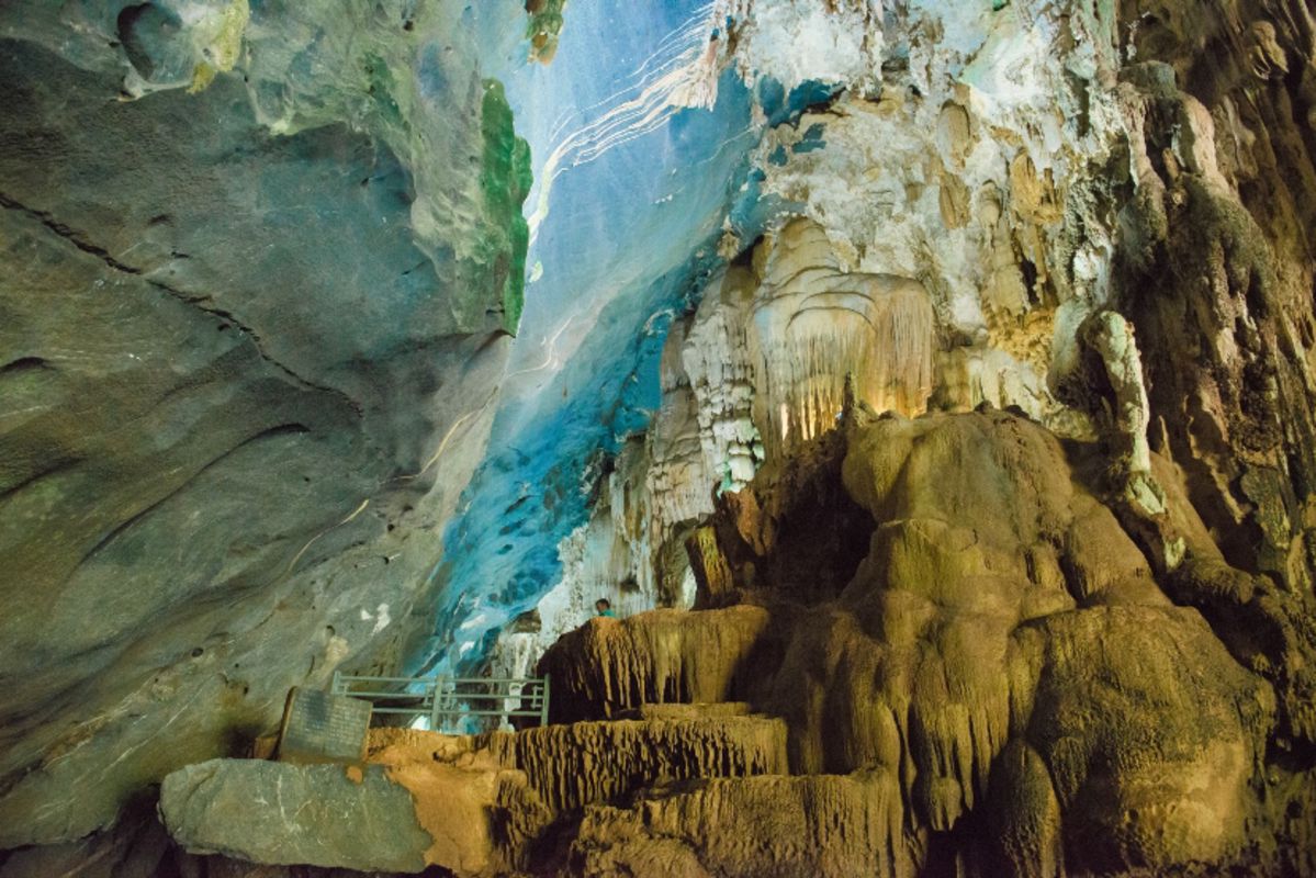 Start your Phong Nha Travel with scenic vistas
