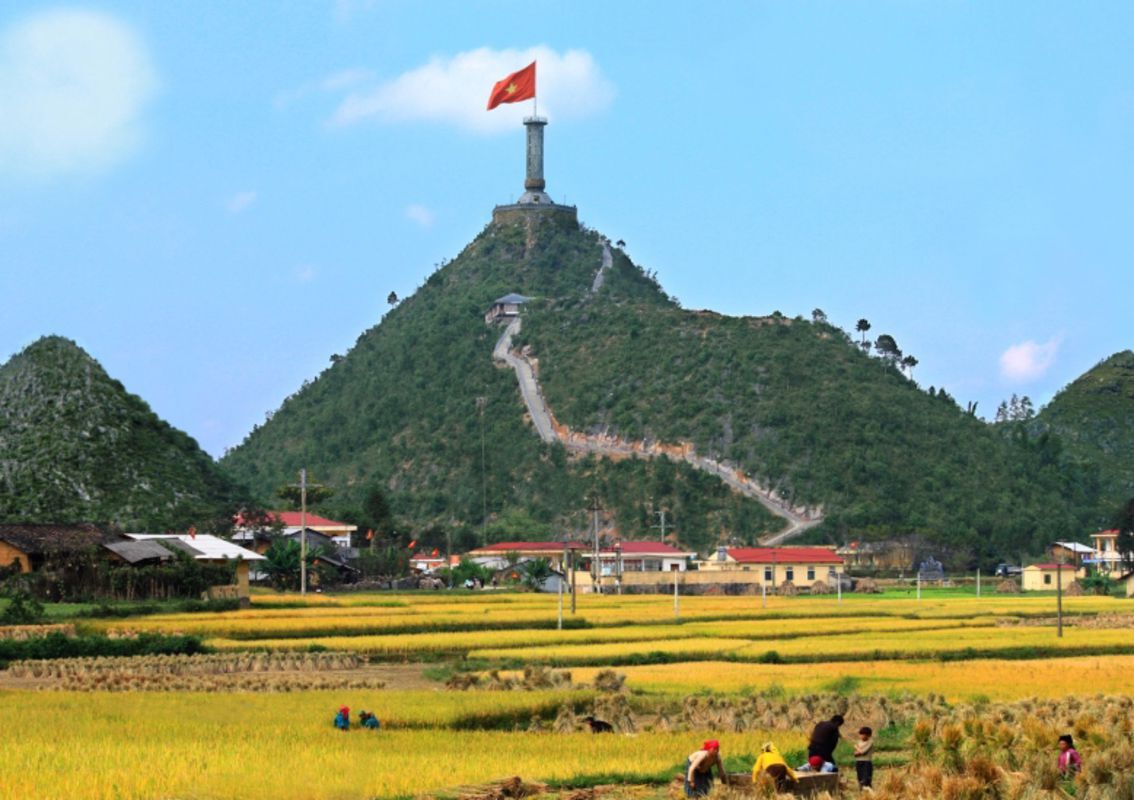 Dive into the vibrant charm of Tuyen Quang Travel