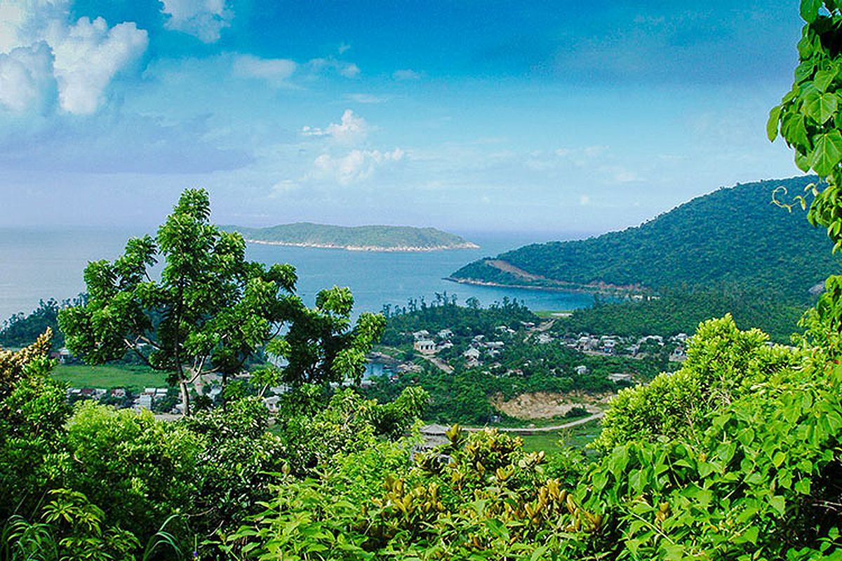 Embrace the vibrant spirit of Da Nang Travel adventures