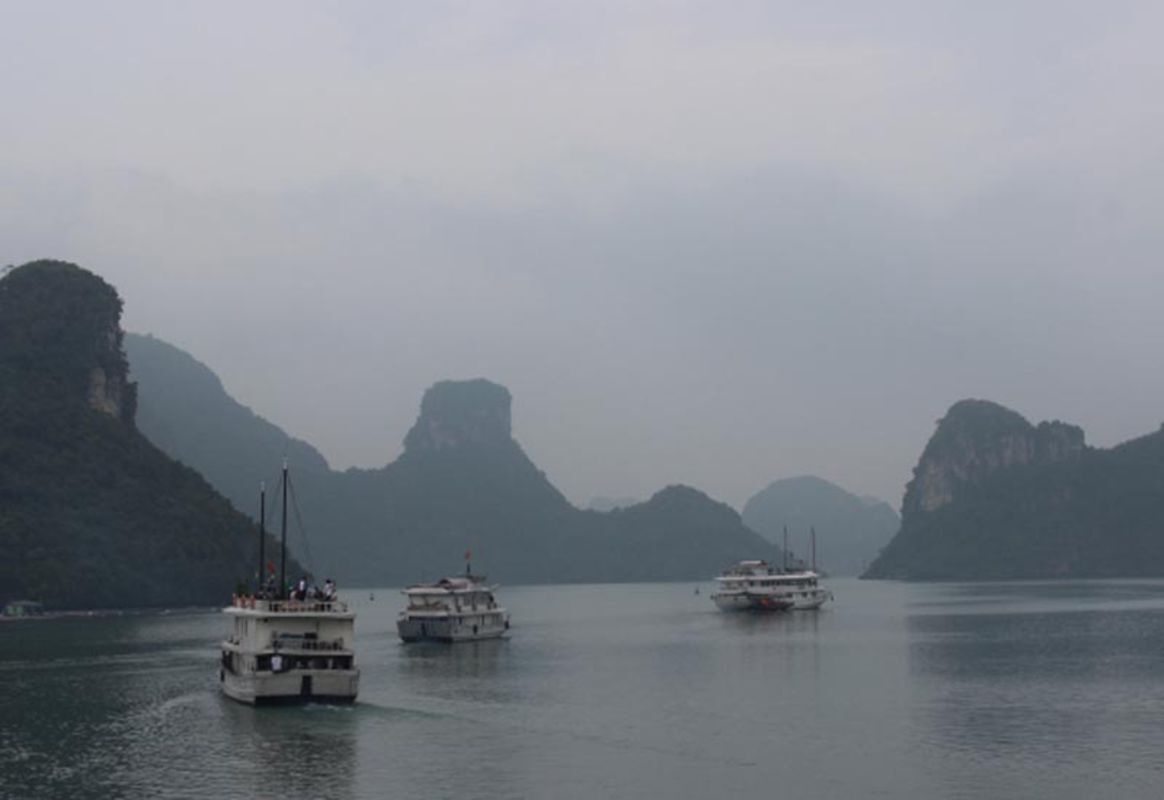 Begin your Halong Bay Tours with a scenic adventure