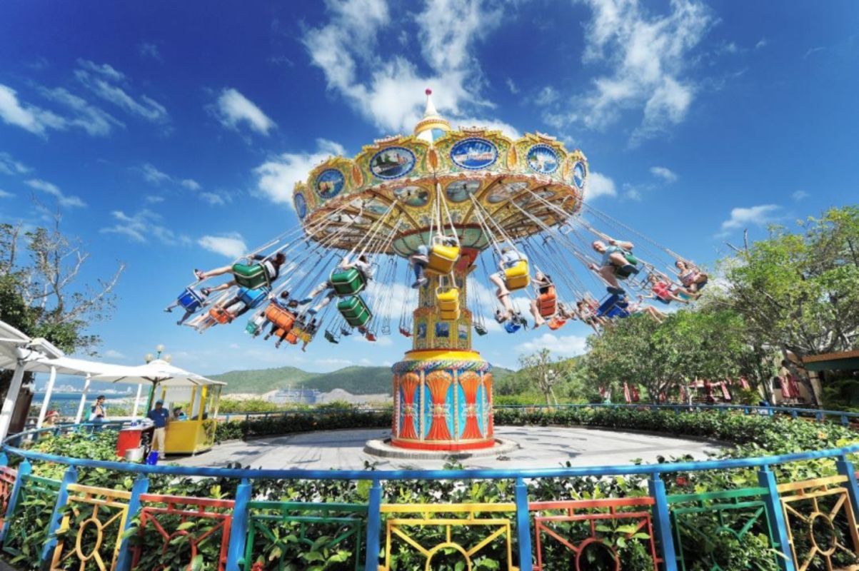 Capture the adrenaline rush of Phu Quoc’s premier theme park