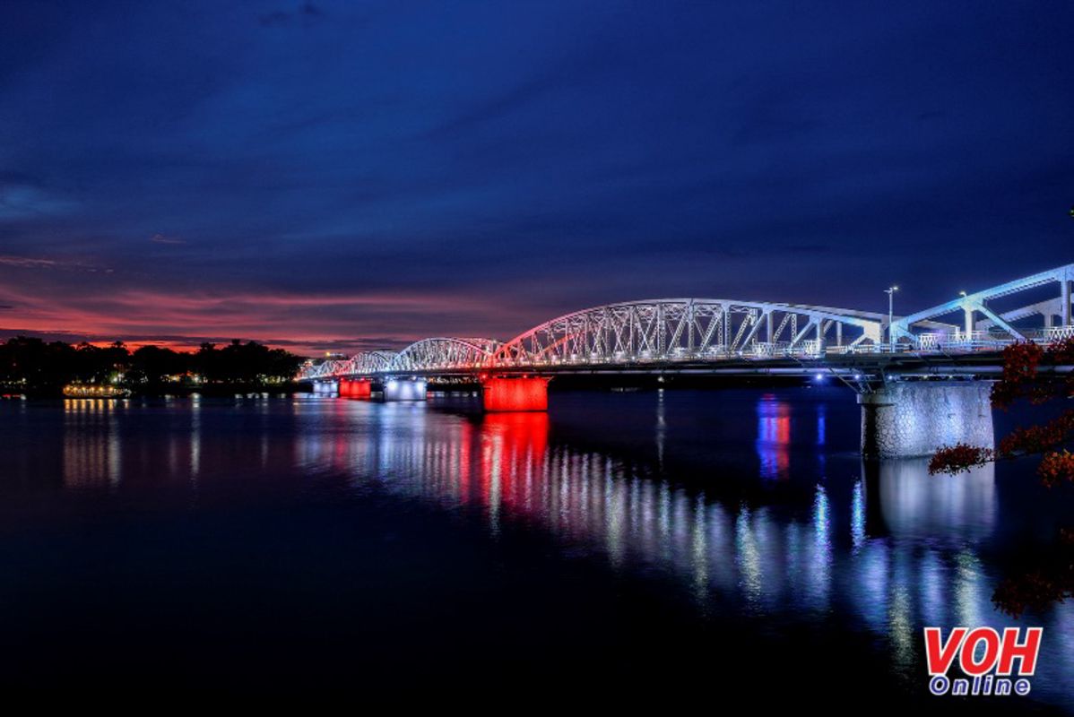 Start your Hue Travel with tranquil vistas