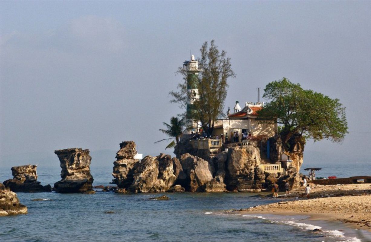 Capture the sacred beauty of Phu Quoc’s spiritual gem