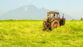 Dive into the adventurous charm of Hanoi Travel