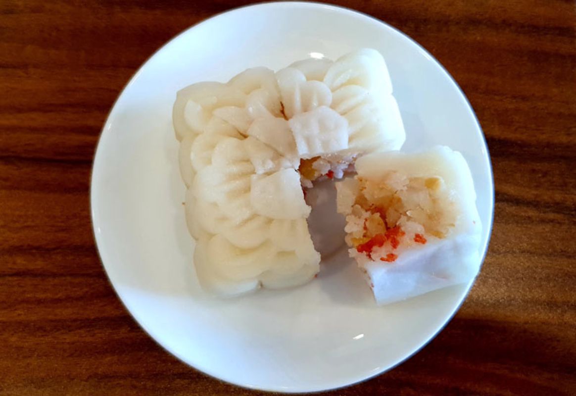 Taste traditional treats during Hanoi’s festive night