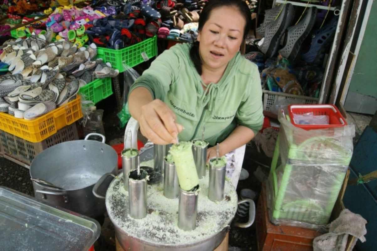 Experience Soc Trang Tours with sustainable dining