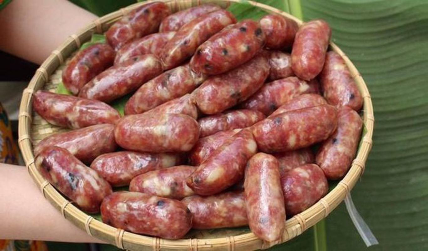 Cambodian Beef Sausage - "Tung lò mò"