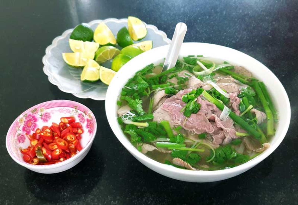 Photograph the authentic allure of Hanoi’s noodle soup scene