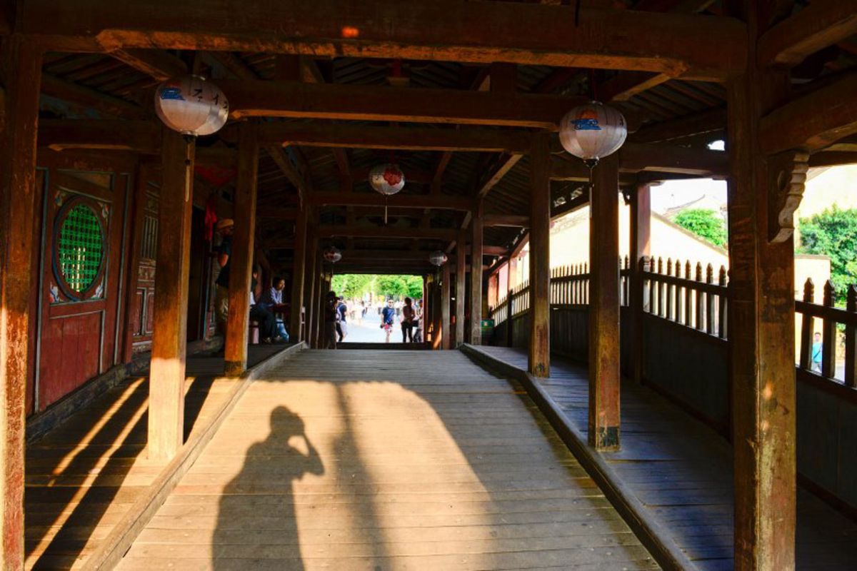See the Pagoda Bridge’s flood-resistant construction