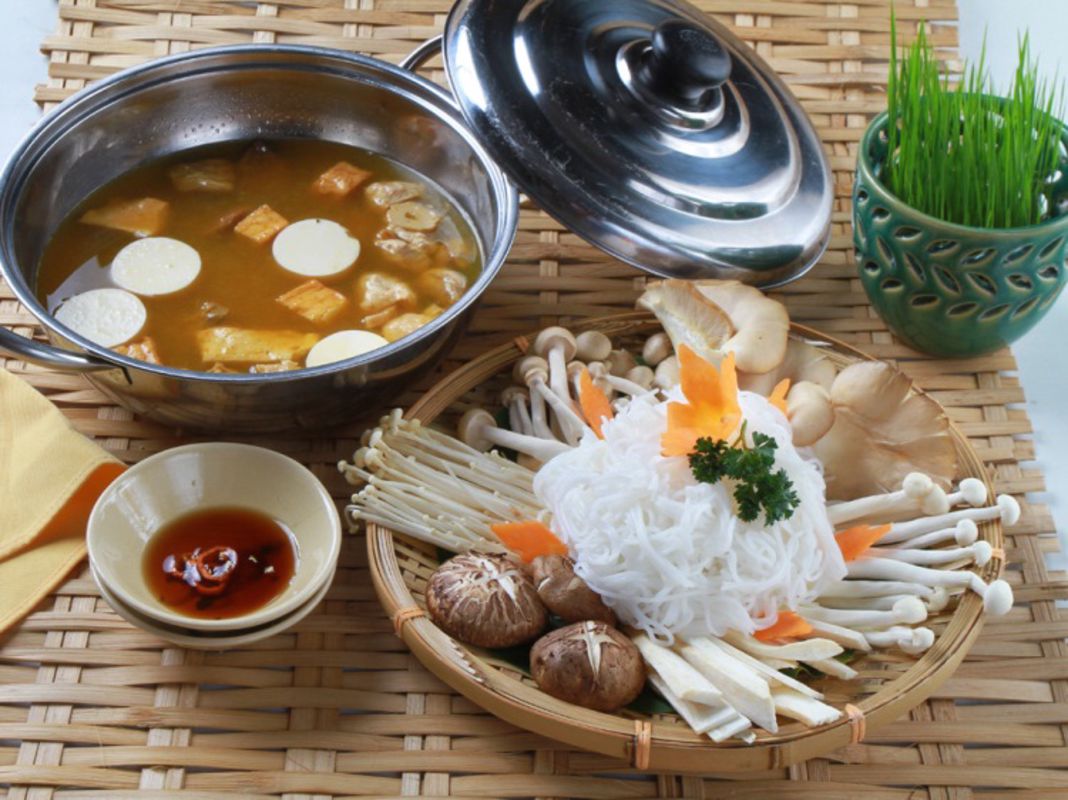 Bean Chicken Mushroom - "Nấm mối"