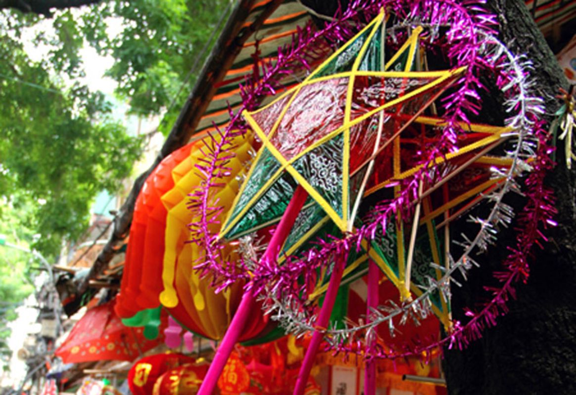 Learn Hanoi’s cultural heritage with expert insights