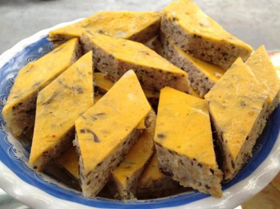 Cho Gao Grilled Pork Cake "Chả Nướng Chợ Gạo"