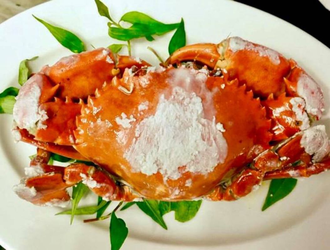 Photograph the vibrant allure of Can Tho’s seafood