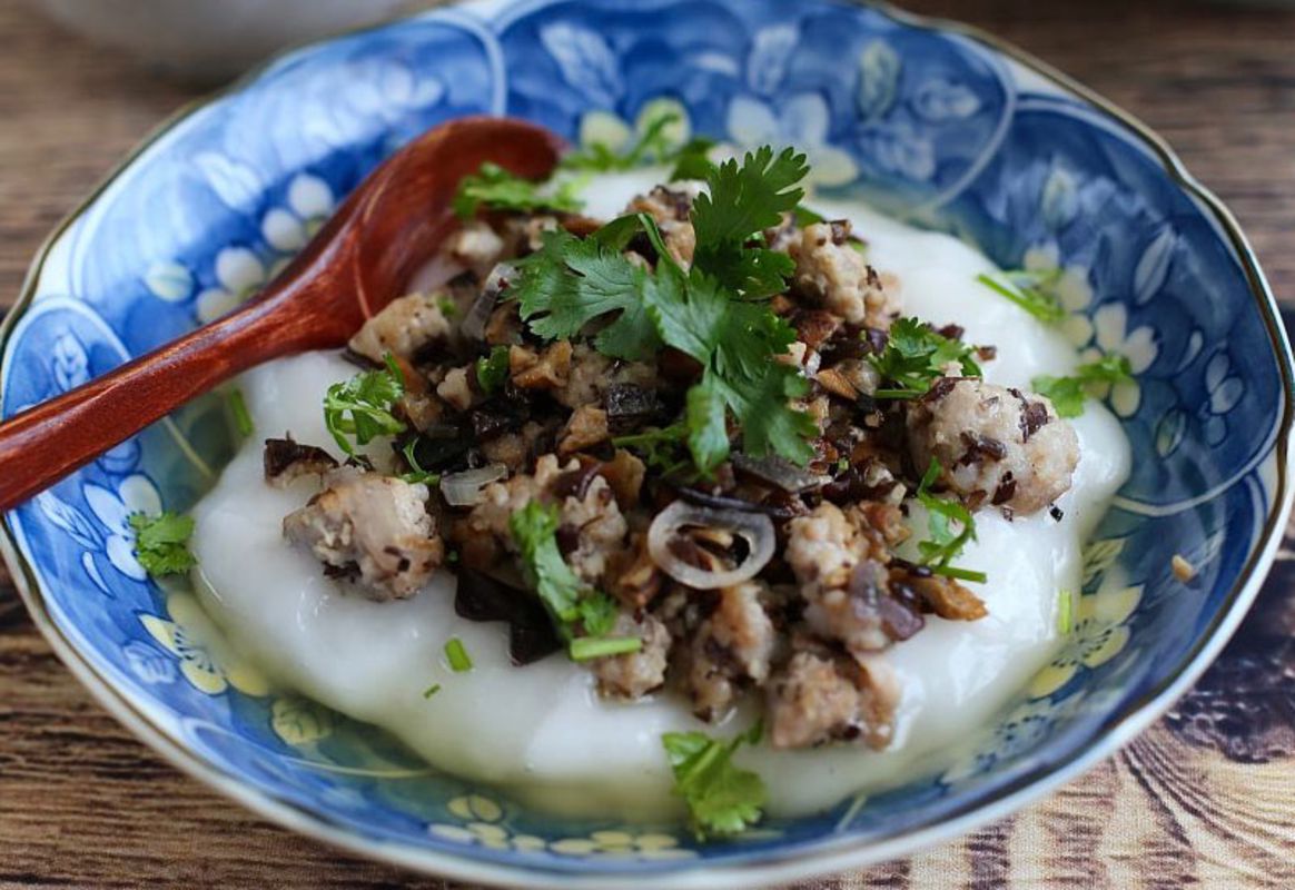 Dive into the cozy flavors of Hanoi Travel