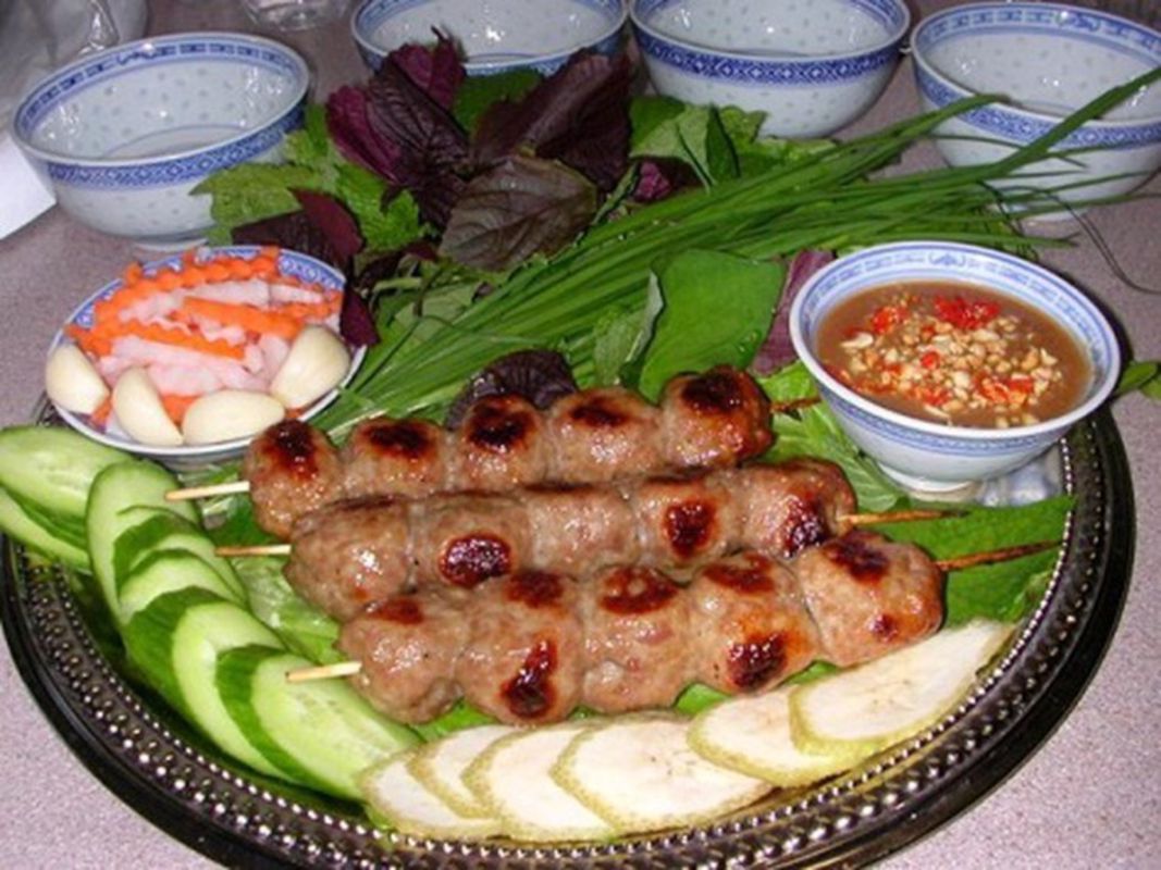 Cai Rang grilled Pork Roll - “Nem nướng Cái Răng”