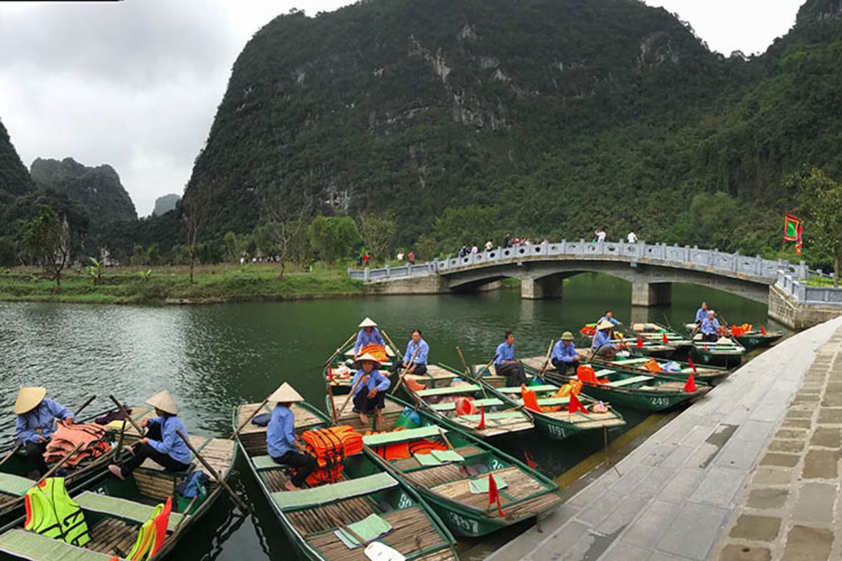 Experience Ninh Binh Tours with sustainable adventures
