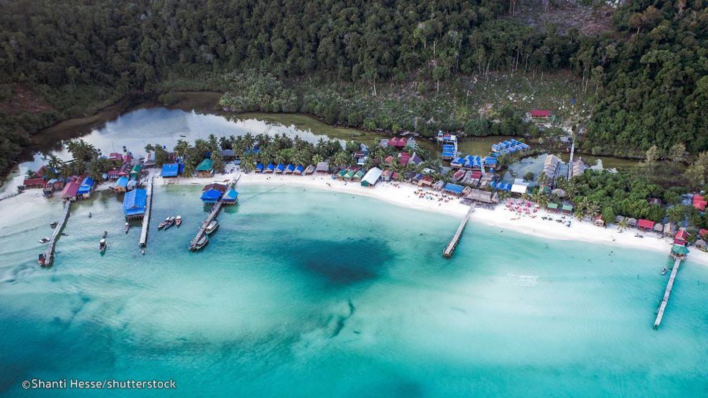 Capture the tropical beauty of Koh Rong’s coastal gem